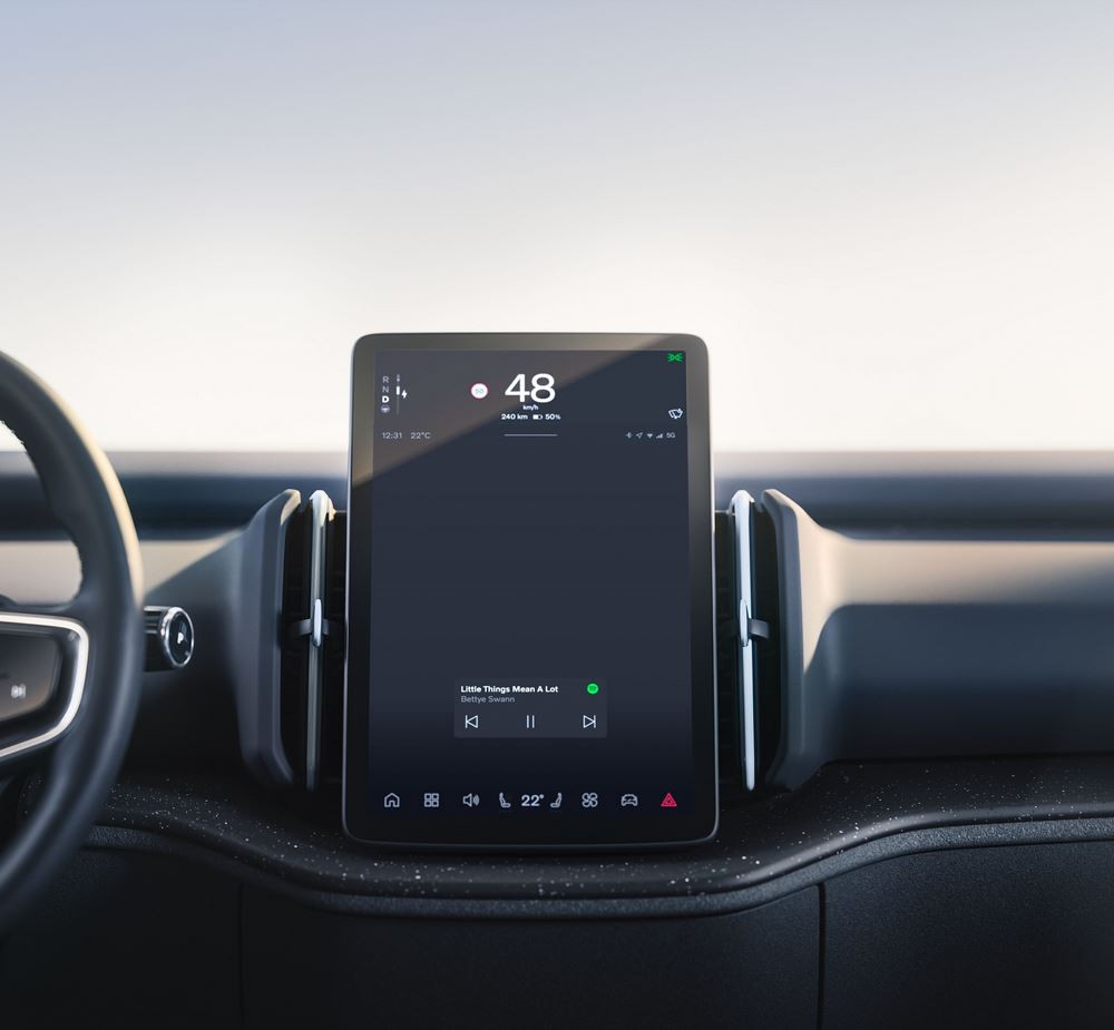 Le petit SUV électrique Volvo EX30 revendique la sécurité attendue d'un véhicule Volvo