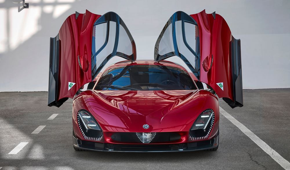 Le coupé « biplace » Alfa Romeo 33 Stradale fait son retour