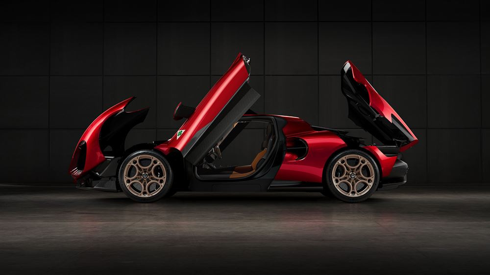 Le coupé « biplace » Alfa Romeo 33 Stradale fait son retour