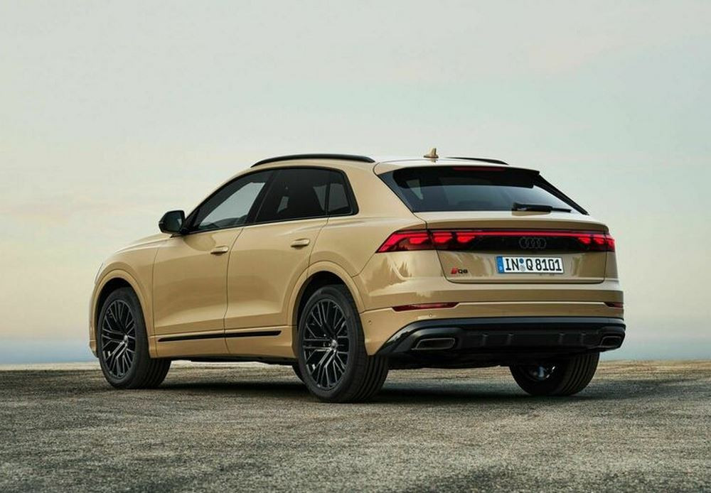Le grand SUV coupé sport Audi Q8 s'offre une esthétique extérieure légèrement revisitée