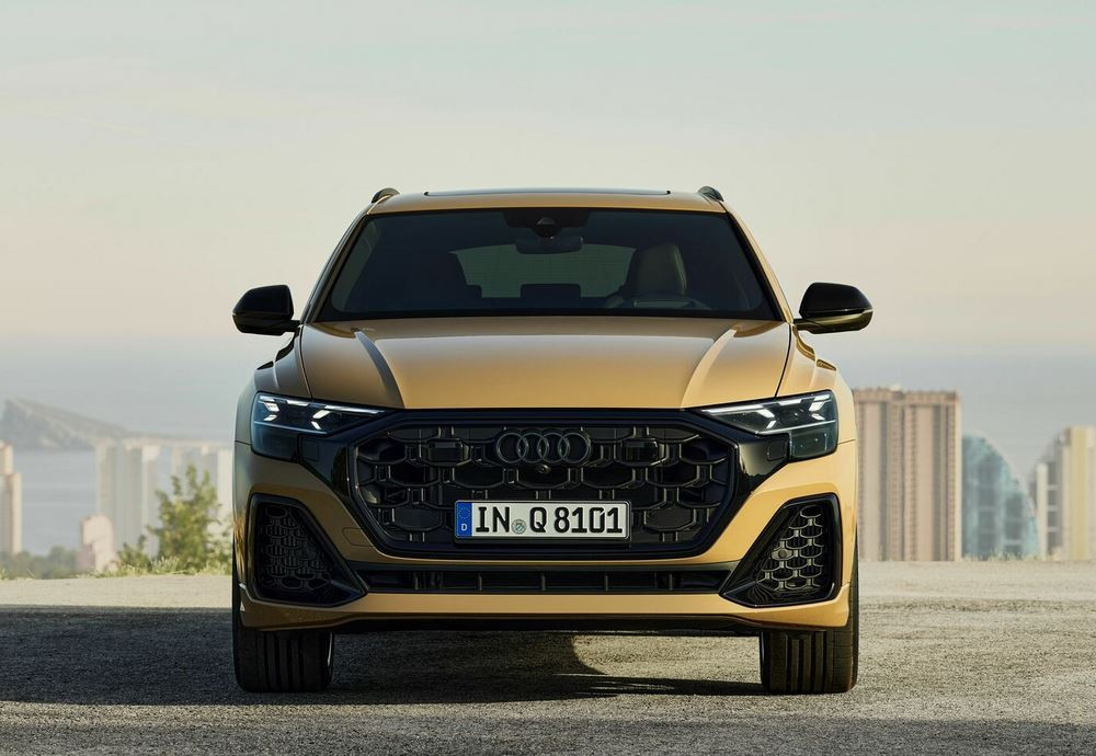 Le grand SUV coupé sport Audi Q8 s'offre une esthétique extérieure légèrement revisitée