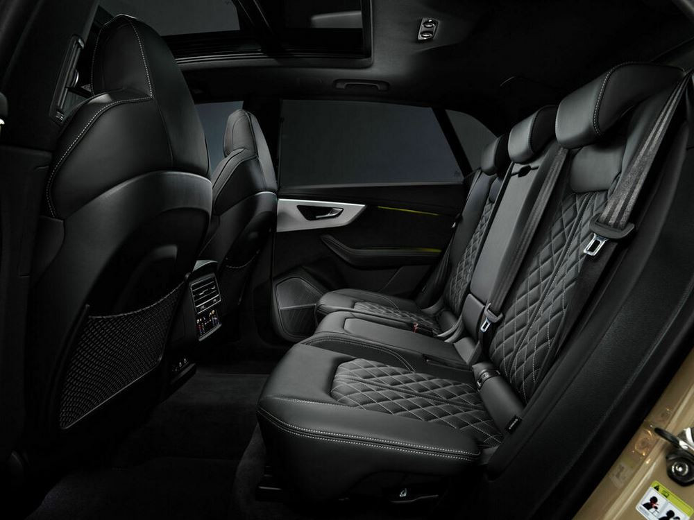 Le grand SUV coupé sport Audi Q8 s'offre une esthétique extérieure légèrement revisitée