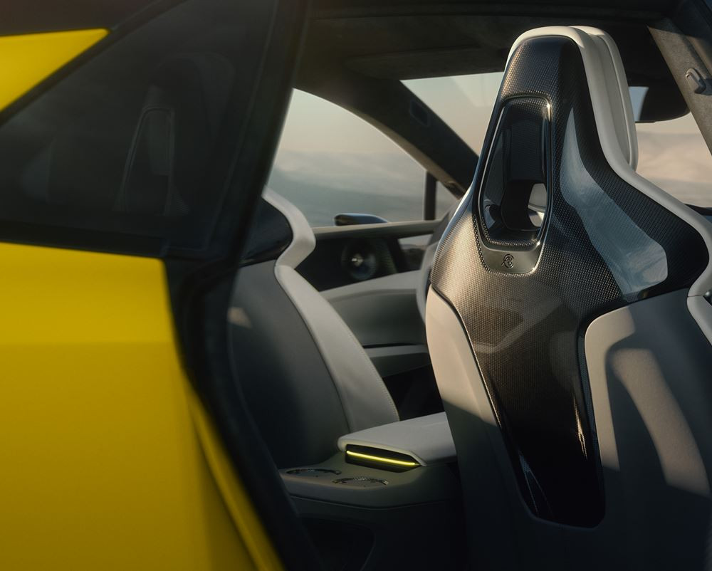 La berline de grand tourisme Lotus Emeya fait partie des GT électriques les plus rapides au monde