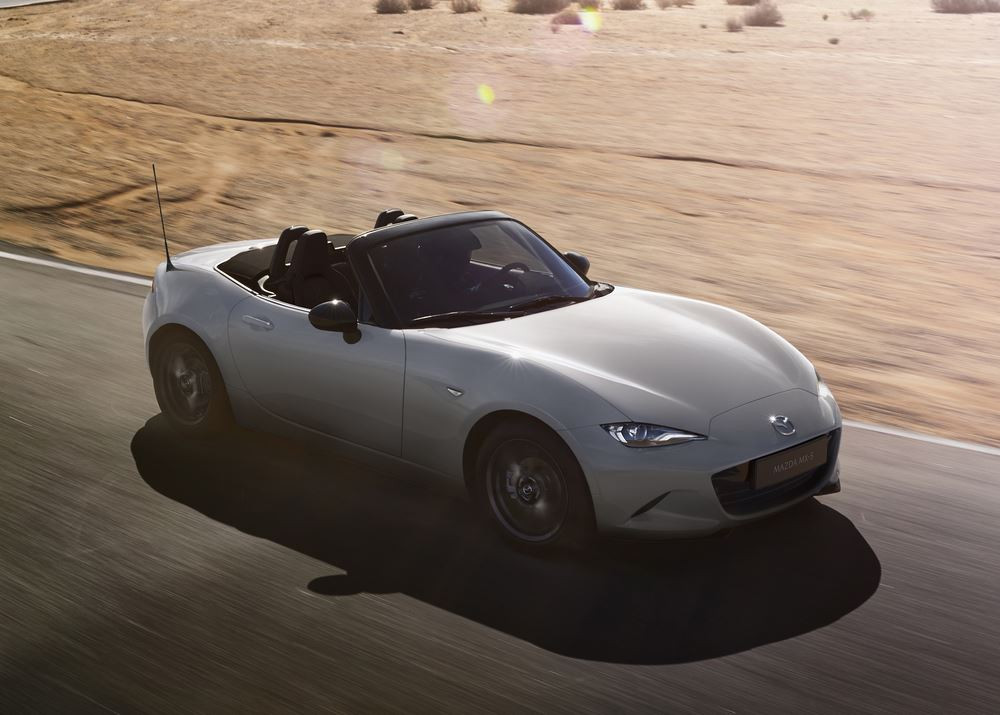 Le roadster biplace Mazda MX-5 s'offre quelques évolutions stylistiques