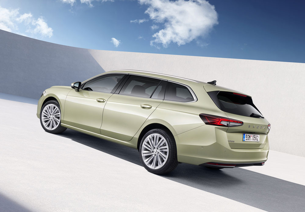 La Skoda Superb Combi de nouvelle génération propose un design intemporel plus sophistiqué