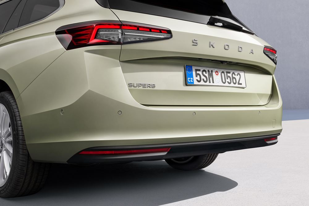La Skoda Superb Combi de nouvelle génération propose un design intemporel plus sophistiqué