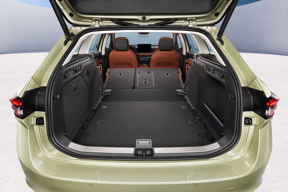 La Skoda Superb Combi de nouvelle génération propose un design intemporel plus sophistiqué