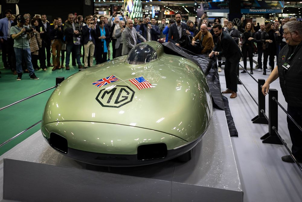La 48ème édition du salon Rétromobile ouvre ses portes jusqu'au 4 février