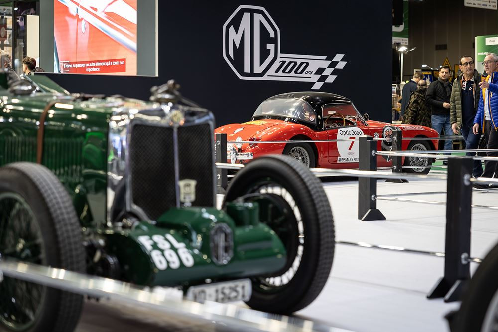 La 48ème édition du salon Rétromobile ouvre ses portes jusqu'au 4 février