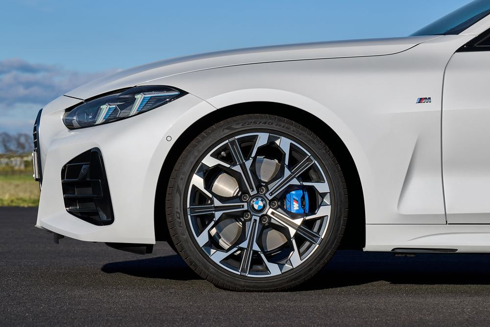 La BMW Série 4 Cabriolet s'offre un design sportif subtilement repensé
