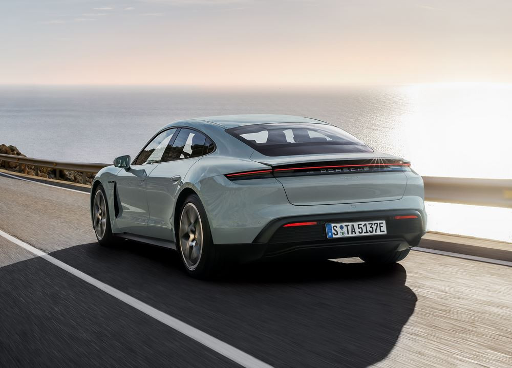 Le Porsche Taycan s'offre des améliorations quasiment dans tous les domaines