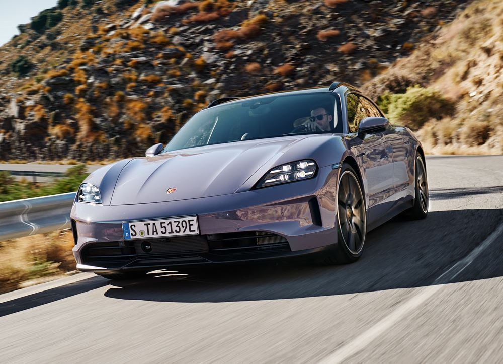 Le Porsche Taycan Sport Turismo bénéficie de modifications quasiment dans tous les domaines
