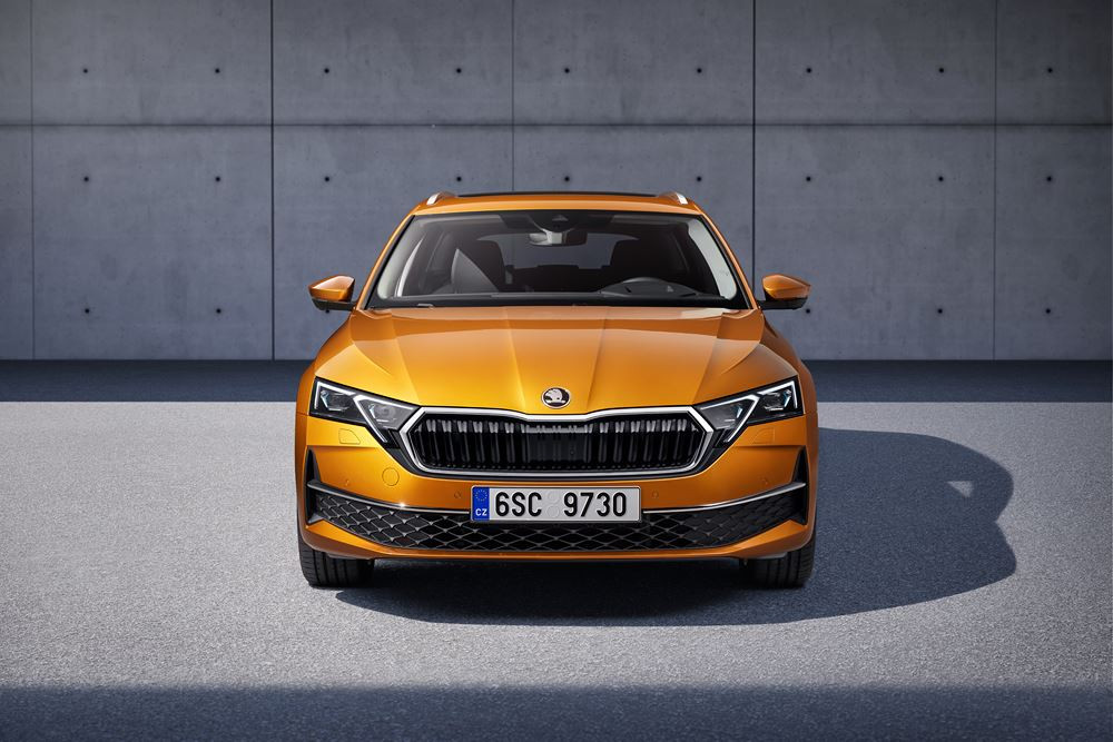 La quatrième génération moderne de la Skoda Octavia Combi bénéficie d'une mise à jour