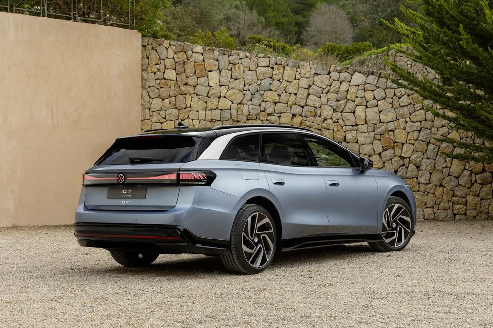 Le grand break électrique Volkswagen ID.7 Tourer vise une autonomie jusqu'à 685 km