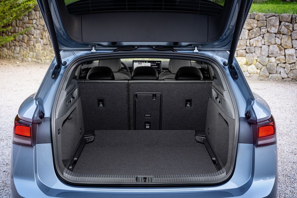 Le grand break électrique Volkswagen ID.7 Tourer vise une autonomie jusqu'à 685 km