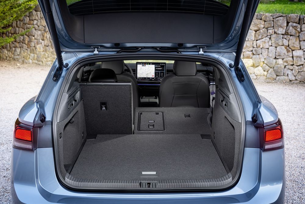 Le grand break électrique Volkswagen ID.7 Tourer vise une autonomie jusqu'à 685 km