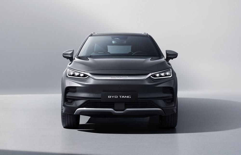 Le SUV électrique 7 places à traction intégrale Byd Tang affiche une autonomie jusqu'à 530 km