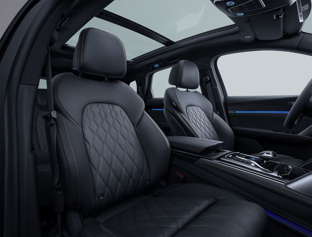 Le SUV électrique 7 places à traction intégrale Byd Tang affiche une autonomie jusqu'à 530 km