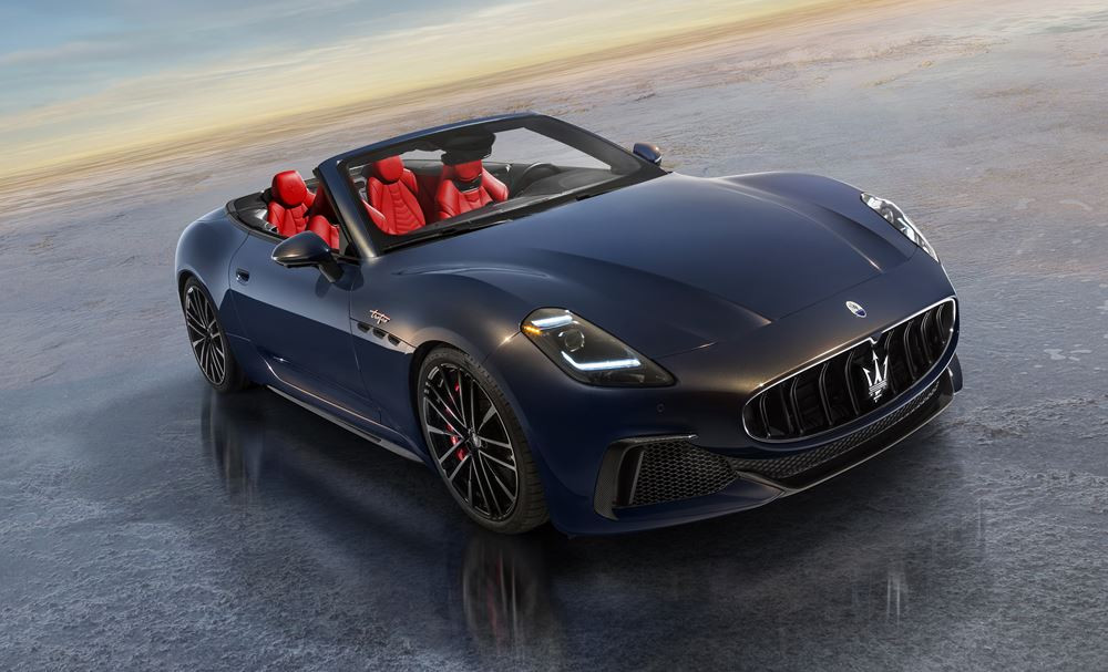 La Maserati GranCabrio affiche les performances d'une voiture de sport