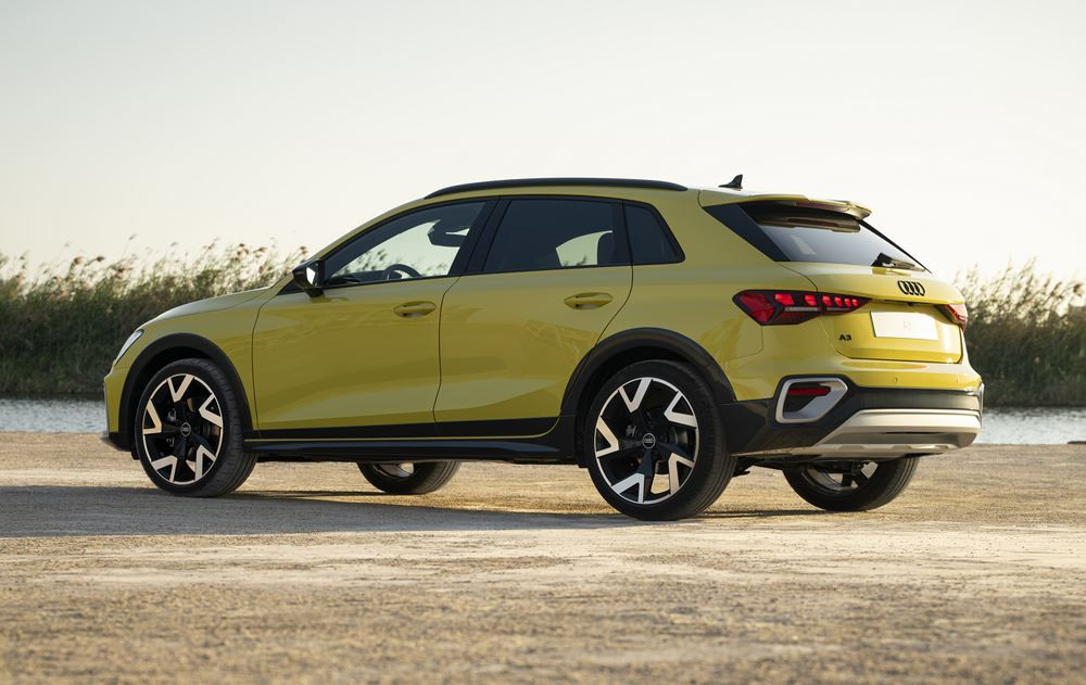 L'Audi A3 allstreet affiche un look tout-terrain distinctif