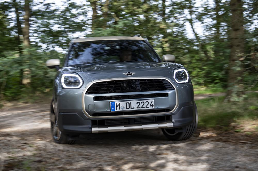 La troisième génération du Mini Countryman bénéficie d'une prestance améliorée