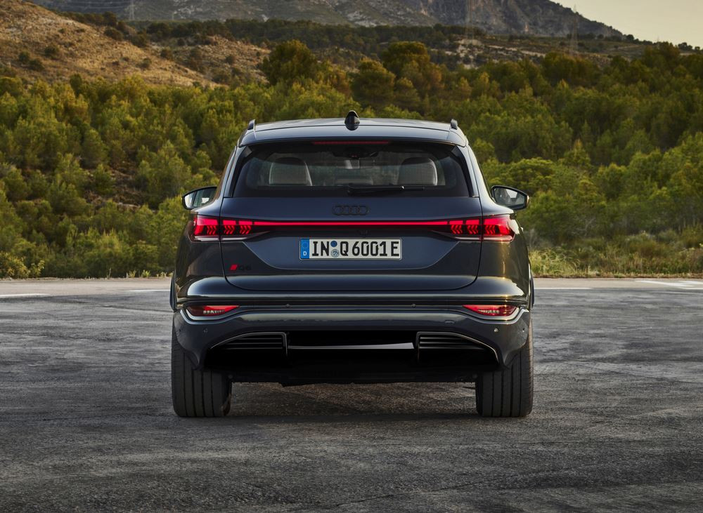 L'Audi Q6 e-tron électrique représente un bond technologique en matière de mobilité électrique
