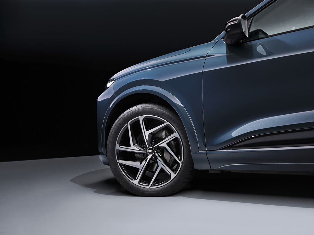 L'Audi Q6 e-tron électrique représente un bond technologique en matière de mobilité électrique