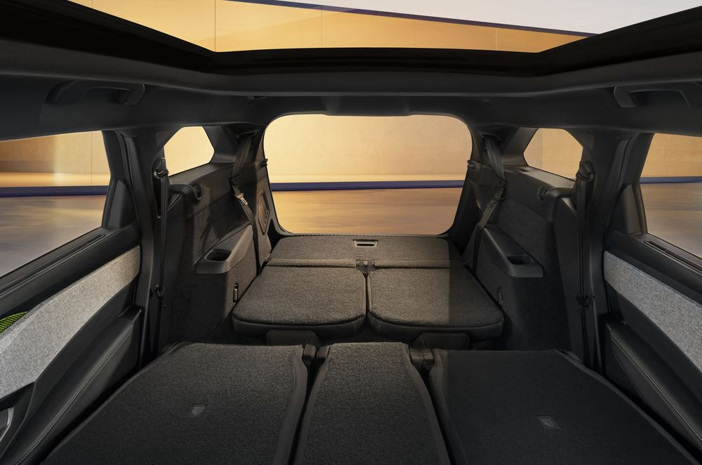 Le SUV de taille intermédiaire Peugeot 5008 affiche une posture affirmée