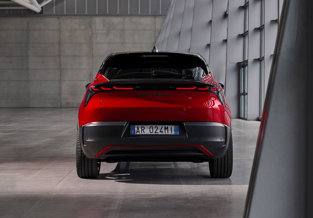 Le SUV urbain Milano réintroduit la sportivité propre à Alfa Romeo dans le segment B