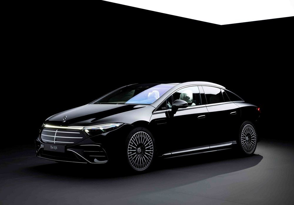 La grande berline électrique Mercedes-Benz EQS bénéficie d'améliorations