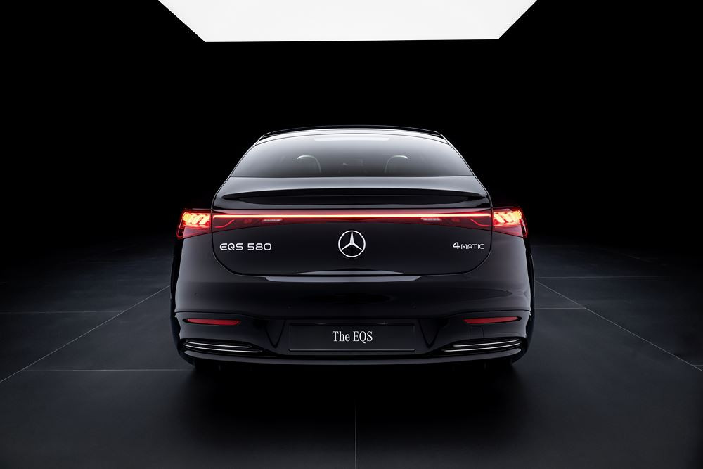 La grande berline électrique Mercedes-Benz EQS bénéficie d'améliorations