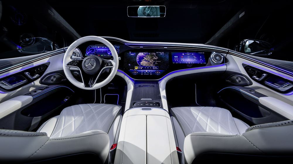 La grande berline électrique Mercedes-Benz EQS bénéficie d'améliorations