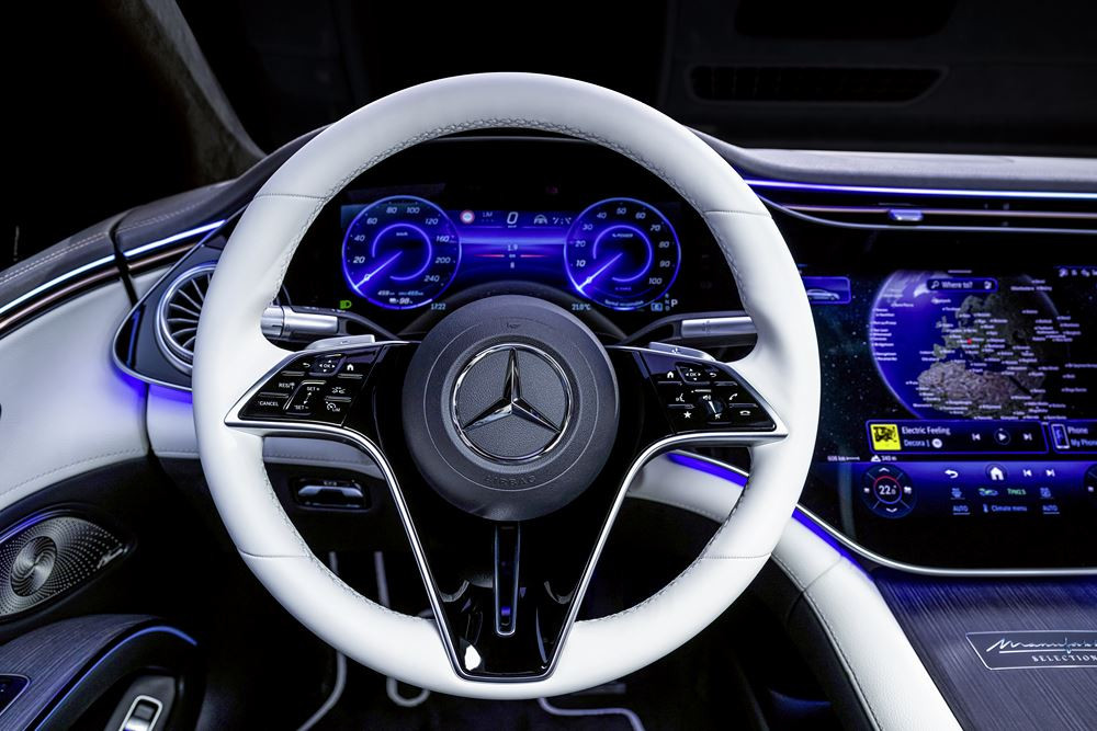 La grande berline électrique Mercedes-Benz EQS bénéficie d'améliorations