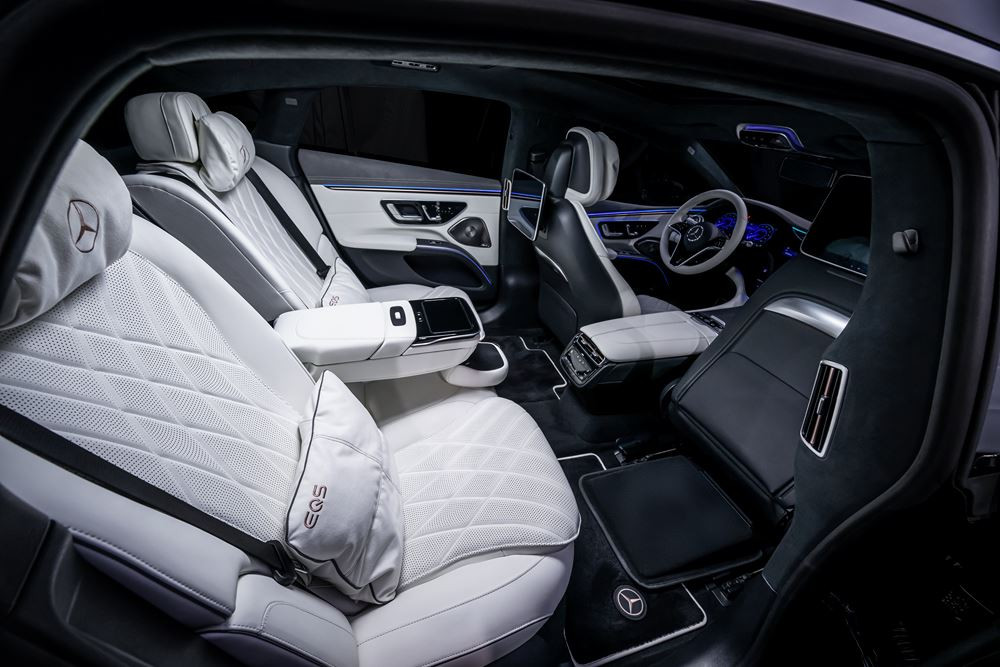 La grande berline électrique Mercedes-Benz EQS bénéficie d'améliorations