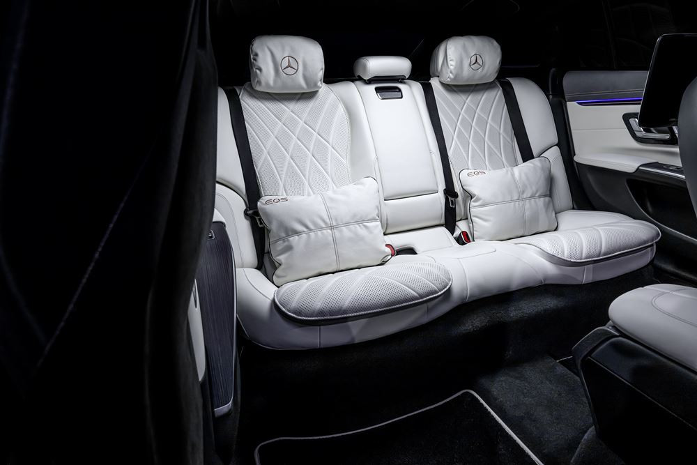 La grande berline électrique Mercedes-Benz EQS bénéficie d'améliorations