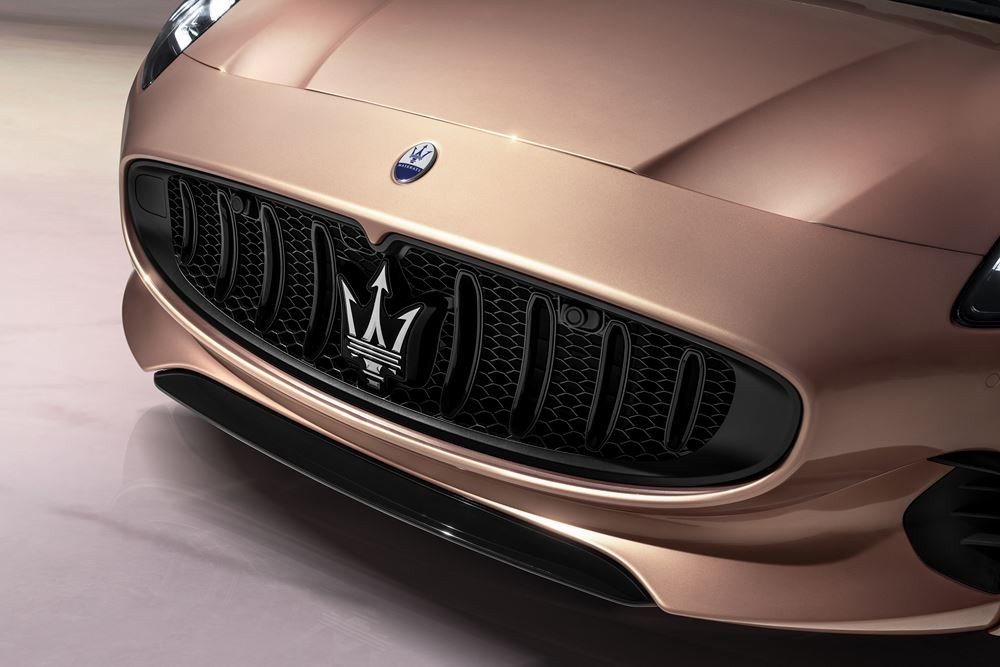 La Maserati GranCabrio Folgore adopte un système de propulsion électrique à batterie