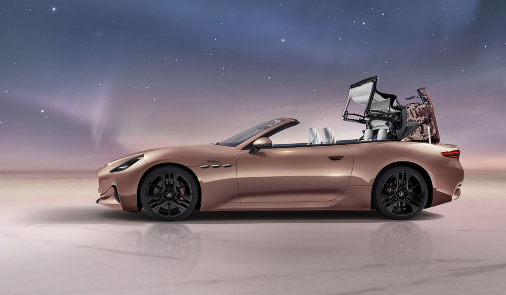 La Maserati GranCabrio Folgore adopte un système de propulsion électrique à batterie