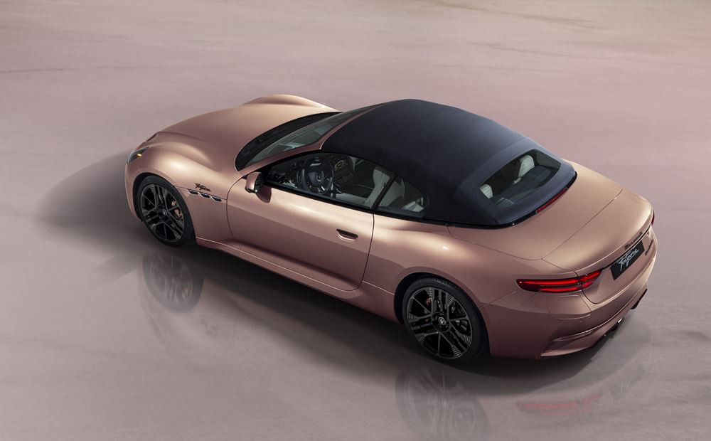 La Maserati GranCabrio Folgore adopte un système de propulsion électrique à batterie