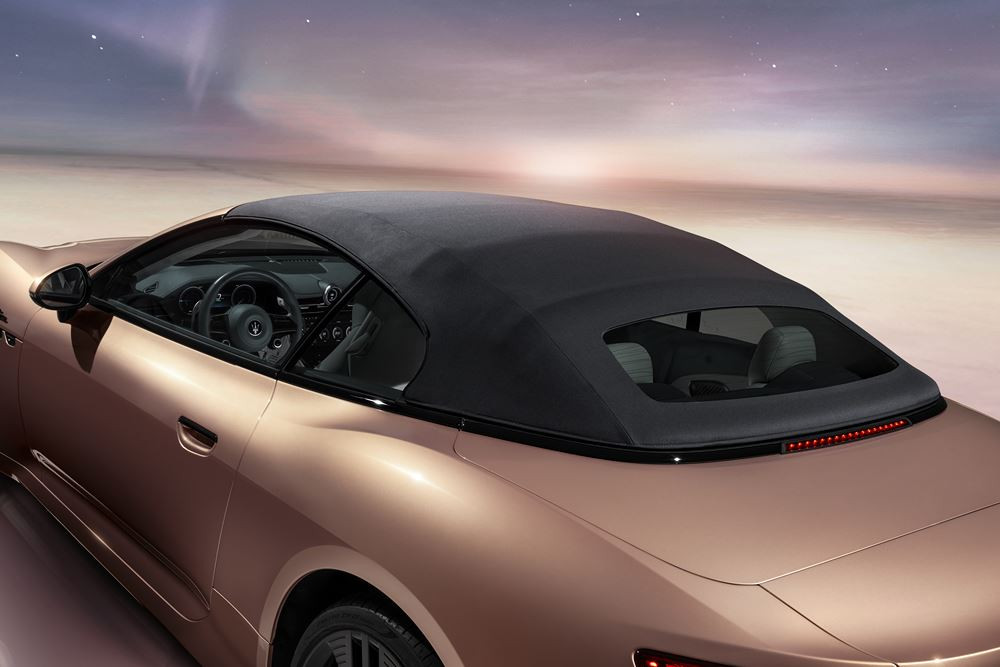 La Maserati GranCabrio Folgore adopte un système de propulsion électrique à batterie