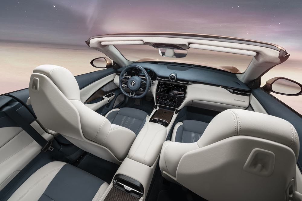 La Maserati GranCabrio Folgore adopte un système de propulsion électrique à batterie