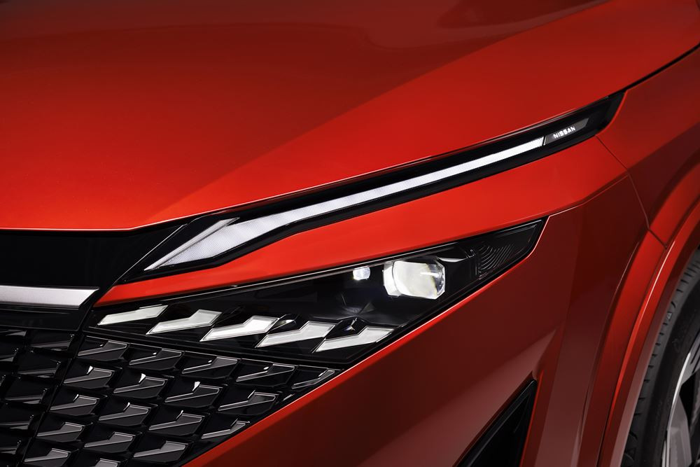 La troisième génération du crossover Nissan Qashqai bénéficie d'un design extérieur revu