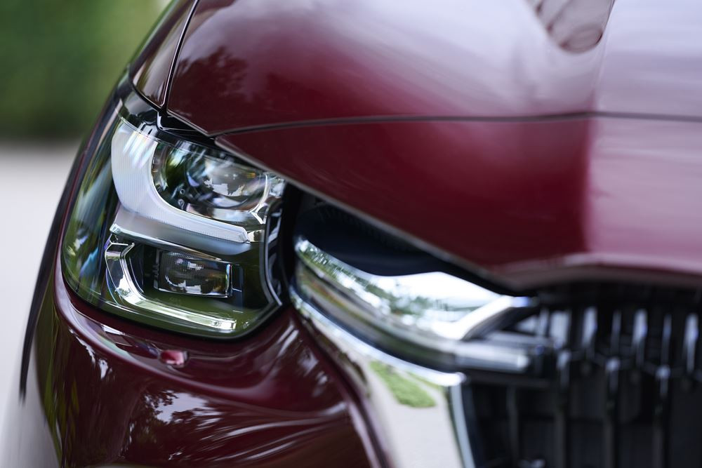 Le SUV Mazda CX-80 à trois rangées de sièges devient le porte-étendard de la marque en Europe