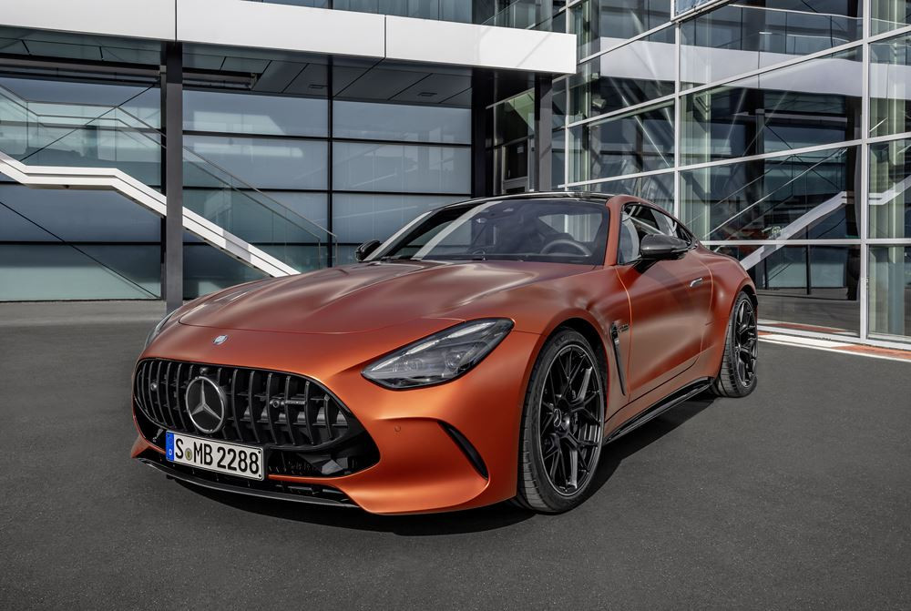 Le Mercedes-AMG GT 63 S E Performance de 816 ch accélère de 0 à 100 km/h en 2,8 secondes