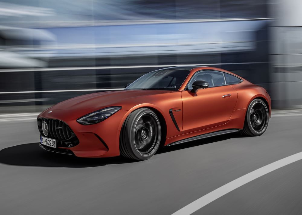 Le Mercedes-AMG GT 63 S E Performance de 816 ch accélère de 0 à 100 km/h en 2,8 secondes