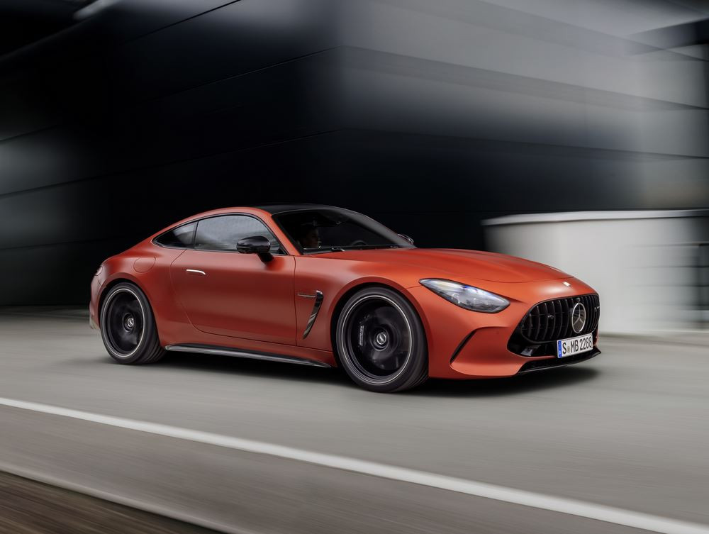 Le Mercedes-AMG GT 63 S E Performance de 816 ch accélère de 0 à 100 km/h en 2,8 secondes