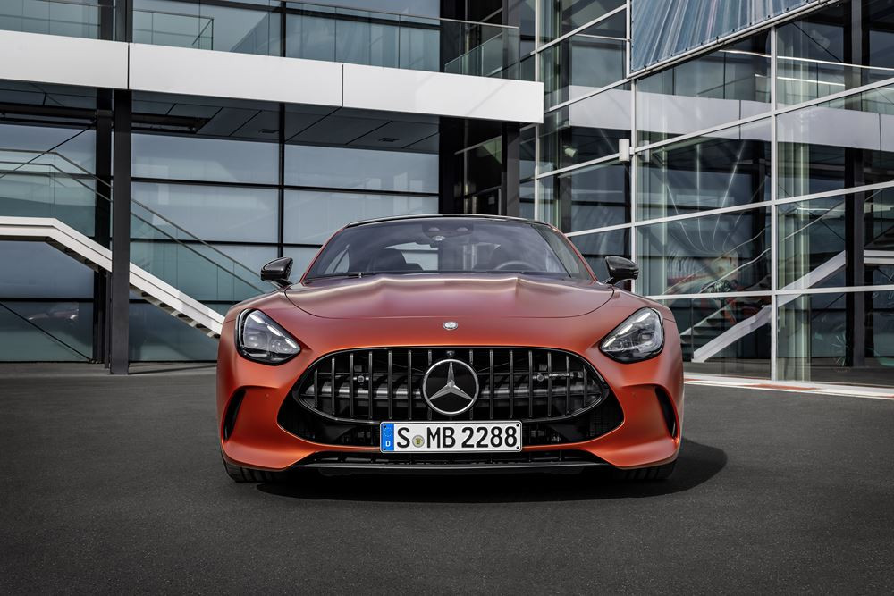 Le Mercedes-AMG GT 63 S E Performance de 816 ch accélère de 0 à 100 km/h en 2,8 secondes