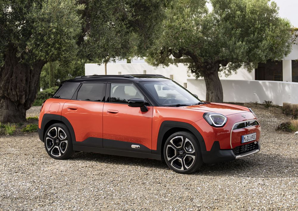 Le crossover électrique Mini Aceman de quatre mètres offre cinq sièges et un coffre de 300 litres