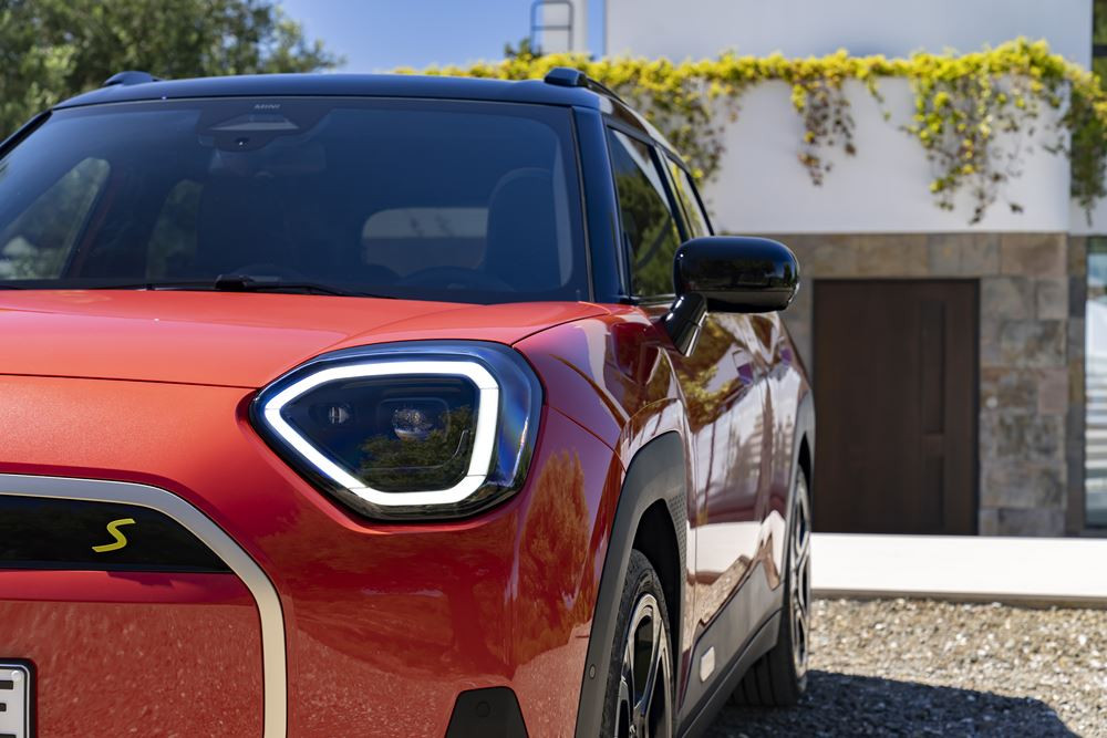 Le crossover électrique Mini Aceman de quatre mètres offre cinq sièges et un coffre de 300 litres