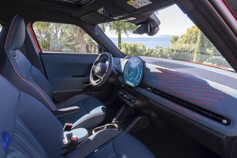 Le crossover électrique Mini Aceman de quatre mètres offre cinq sièges et un coffre de 300 litres