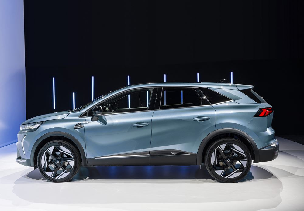 Le véhicule compact polyvalent Renault Symbioz revendique l'ADN des voitures à vivre